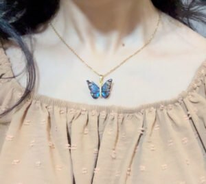 Collier papillon pour femme